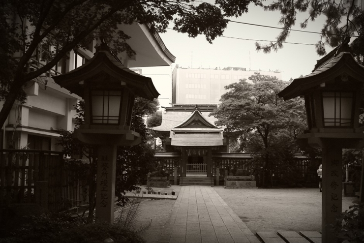 甍と社とその周辺(博多・中洲思慕編)