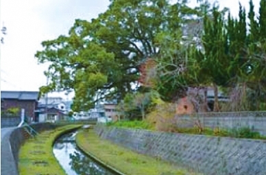 世界遺産遠賀川水源地ポンプ室から堀川運河、水門をたどる「なかまフットパス」で明治の産業革命舞台裏を体感する