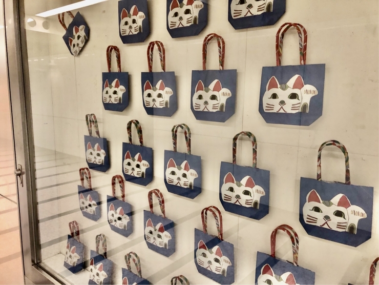 つながる、新聞ばっぐ展-新聞紙で人とまちをつなぐ-